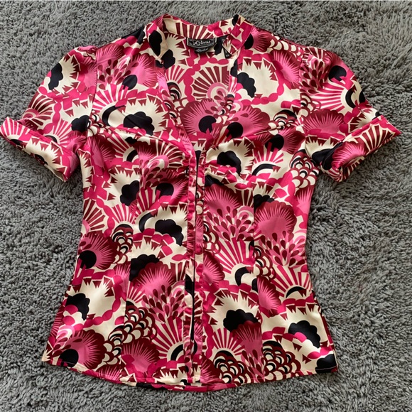 Guess Stretch Puff Sleeve Top - Picture 2 of 9